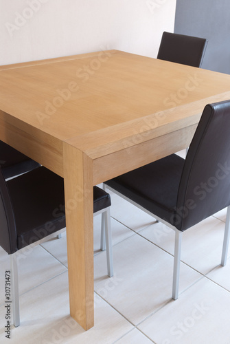 Table et chaises 03