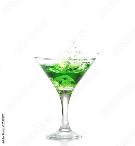 green martini cocktail splashing