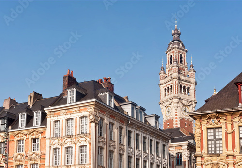 Beffroi et façades d'immeubles du centre ville de Lille