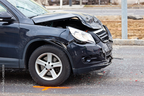 Blechschaden bei Autounfall