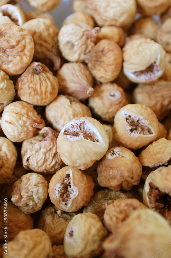 dried figs dried figs