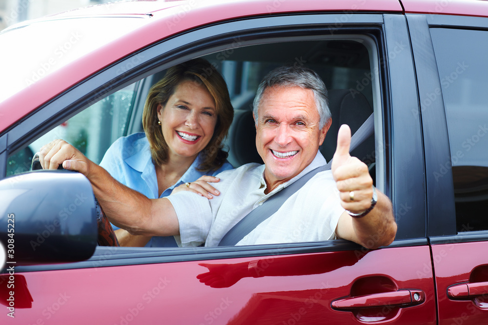 © grinny - Senior couple in the car