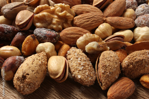 Wallpaper Mural nuts Torontodigital.ca