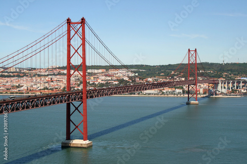 Ponte 25 de Abril