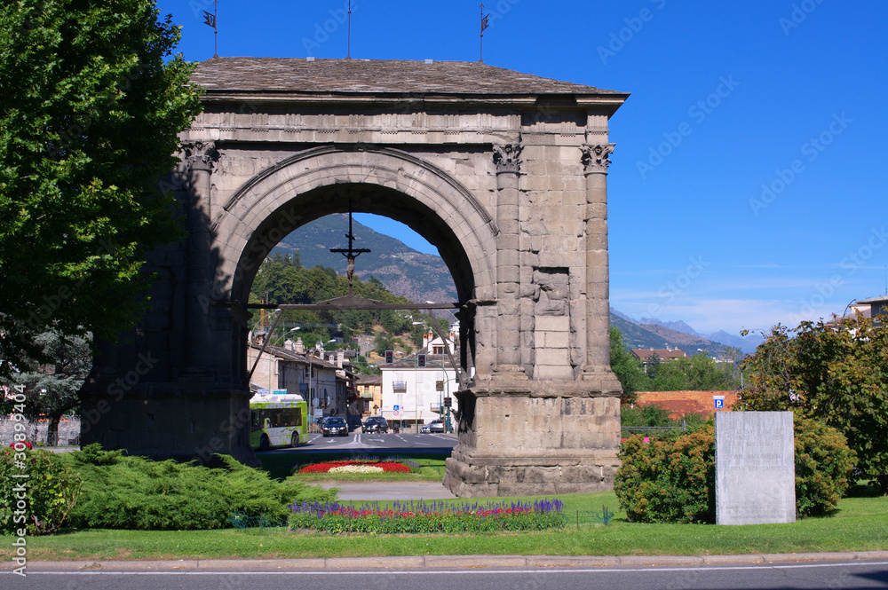 Arco di Aosta