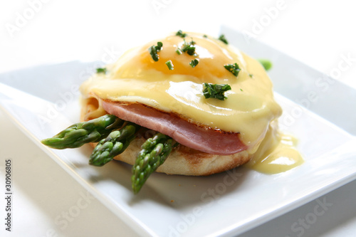 Eggs Benedict