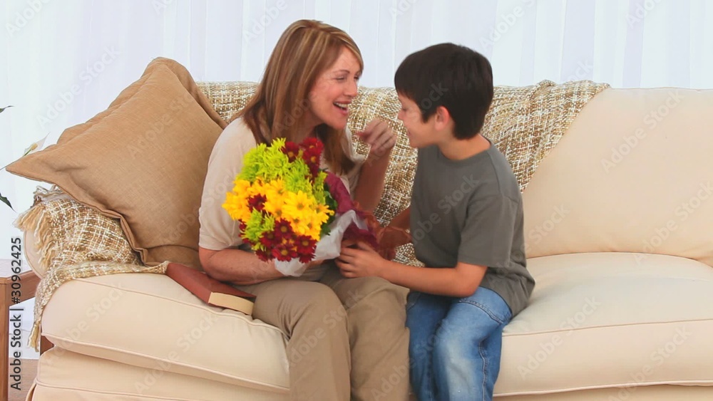 Child bringing a bunch of flowers Child bringing a bunch of flowers
