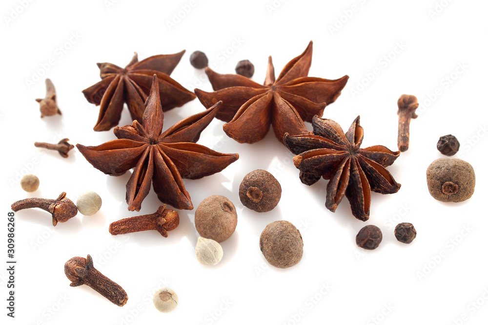 Peppercorn, cloves and anise Peppercorn, cloves and anise