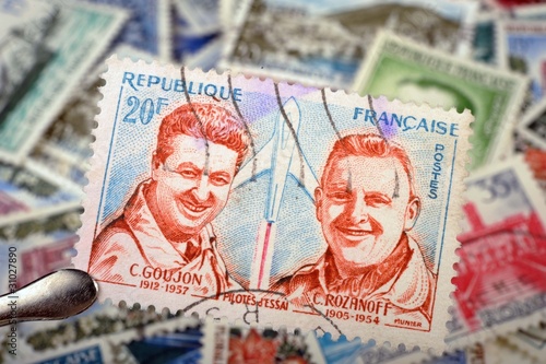 timbres - Pilotes d Essai C. Goujon et C. Rozanoff - philat  lie France