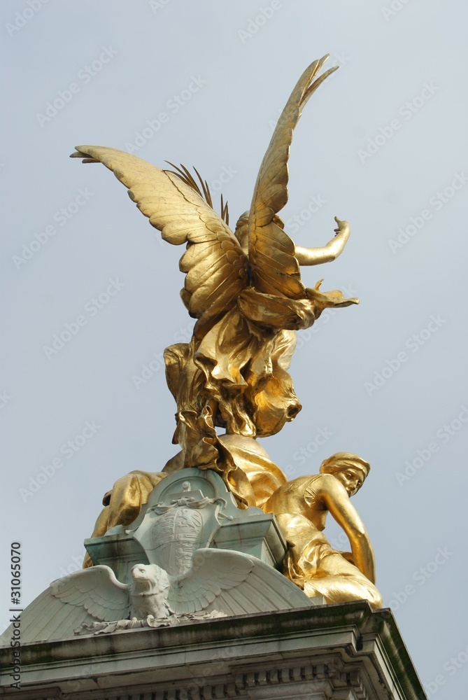 Fototapeta premium Buckingham Statue