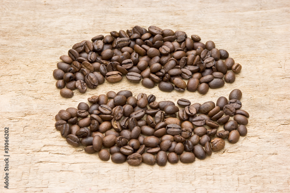 Obraz premium coffee beans on the board
