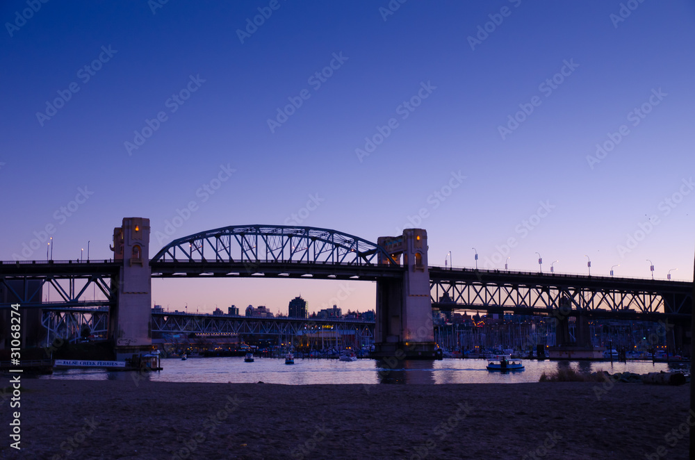 Vancouver, Burrard Street Bridge
