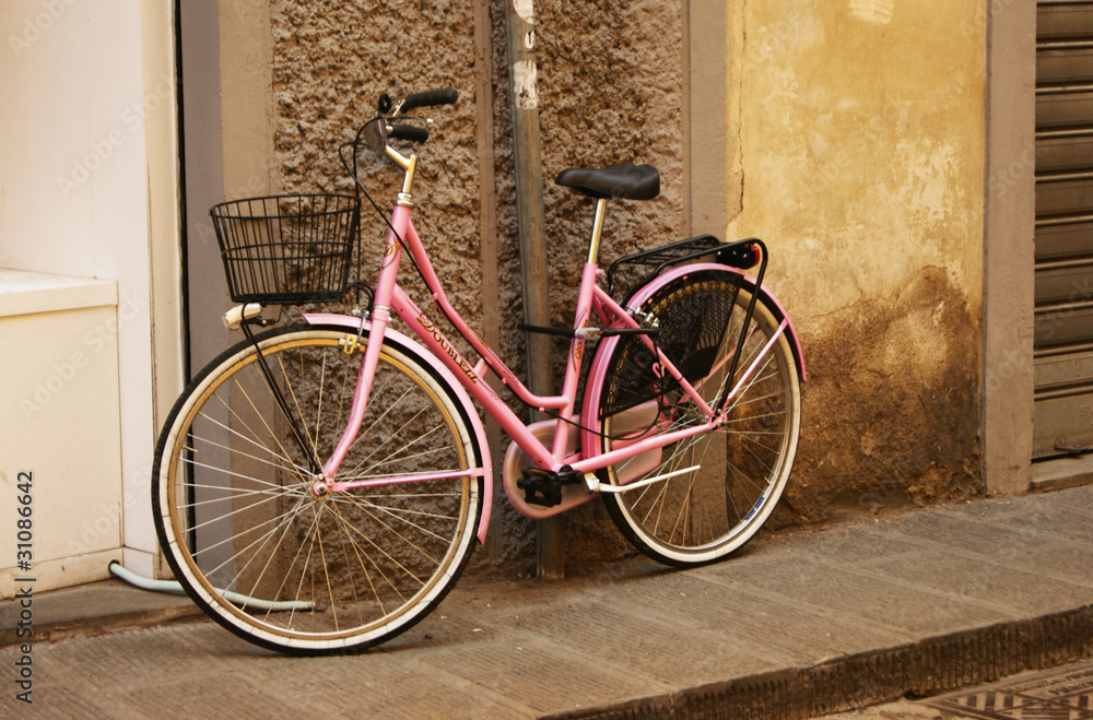 Fototapeta premium Pink bicycle
