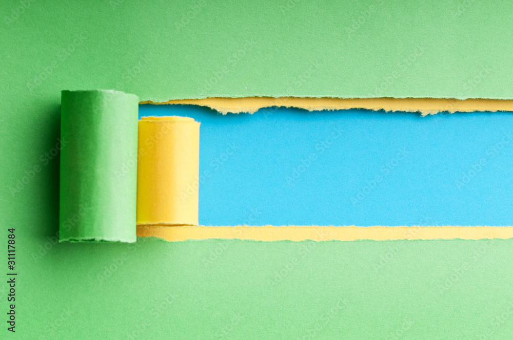 Obraz premium Torn paper with space for your message