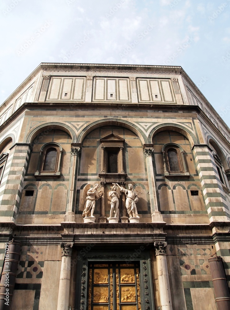 Building at The Facade of Cathedral Santa Maria del Fiore
