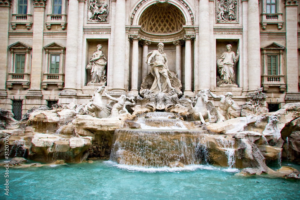 Fototapeta premium La Fontaine de Trevi à Rome