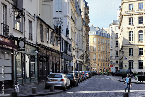 Paris : Place des Petits Pères deuxième arrondissement © Yvan Reitserof