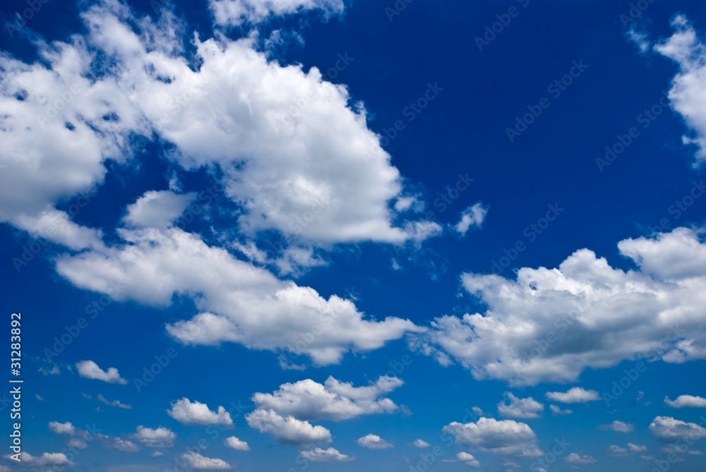 Fototapeta premium beautiful clouds leaving far on a blue sky