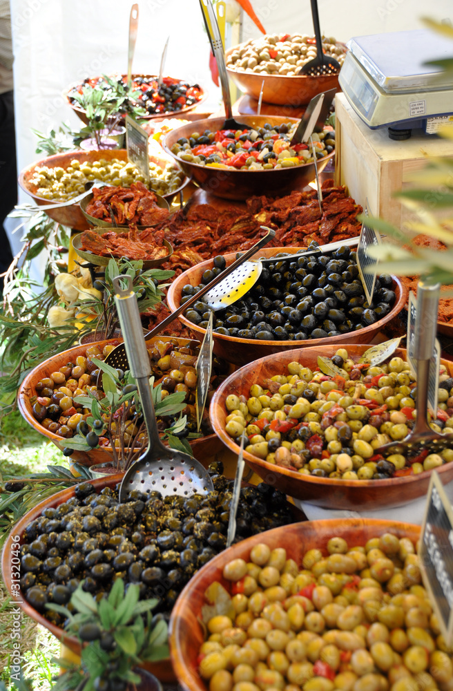 Fototapeta premium spécialités niçoises olives provence
