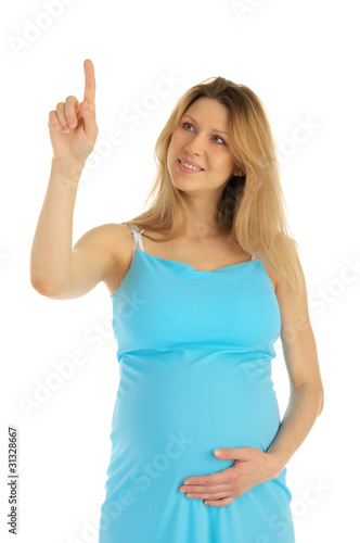 pregnant woman chooses virtually