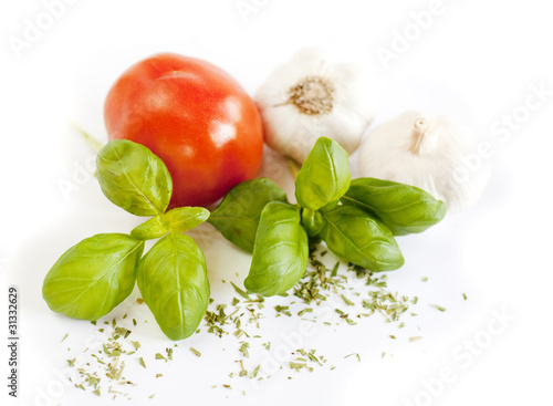 tomate basilic et ail fines herbes