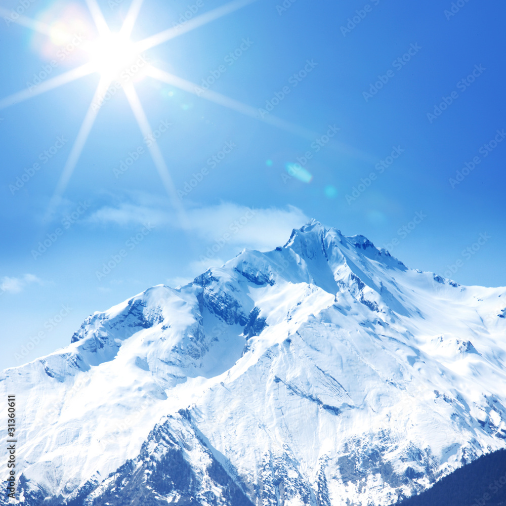 Naklejka premium top of mountains