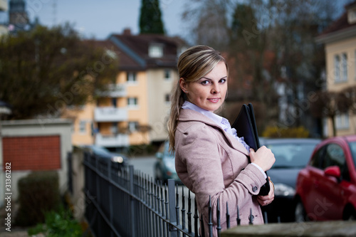 portrait in the city © Val Thoermer