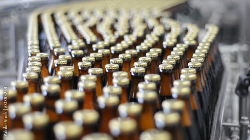 brewery inside -ampoule filling system // Brauerei Abfüllanlage
