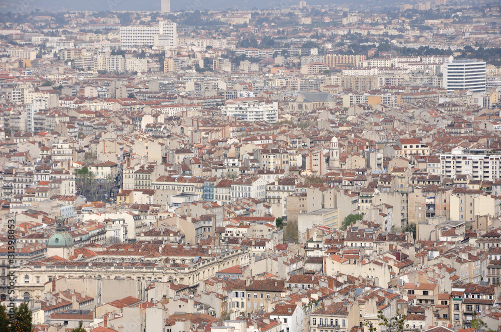 Marseille, 24