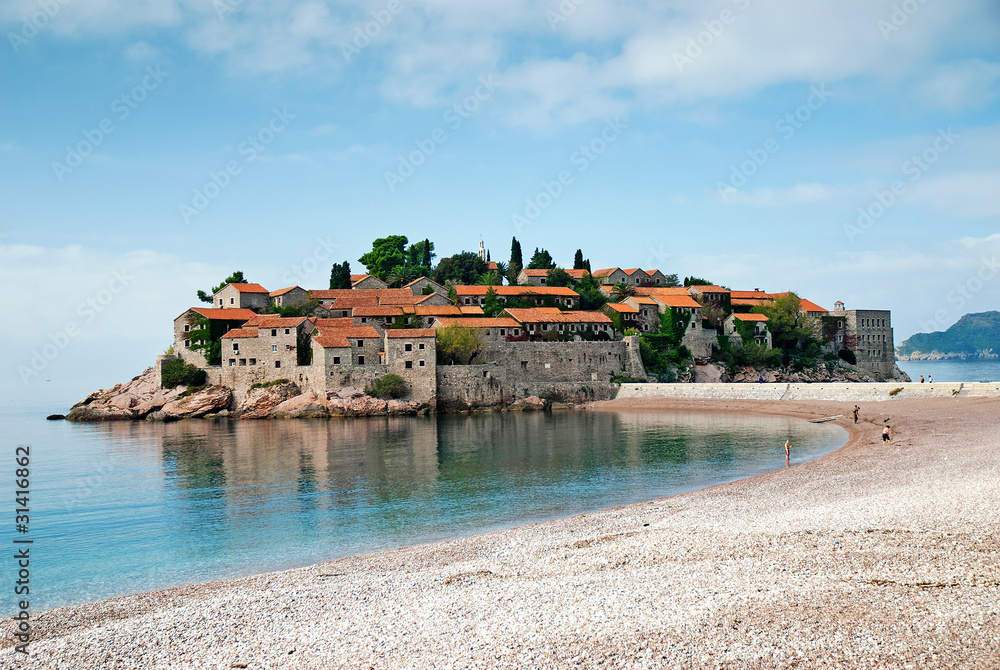 Fototapeta premium sveti stefan island resort in montenegro
