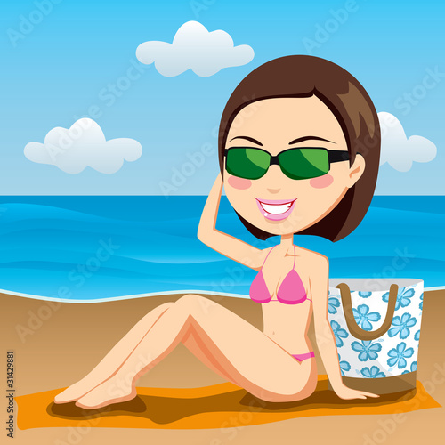 Gorgeous brunette woman sun...