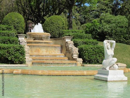 Photography lago con fuente y estatua