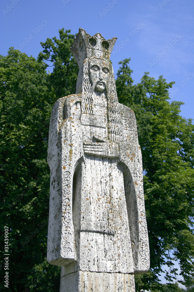 Fototapeta premium statue in park