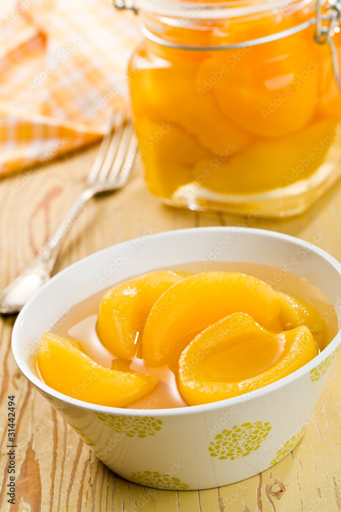 canned peach canned peach