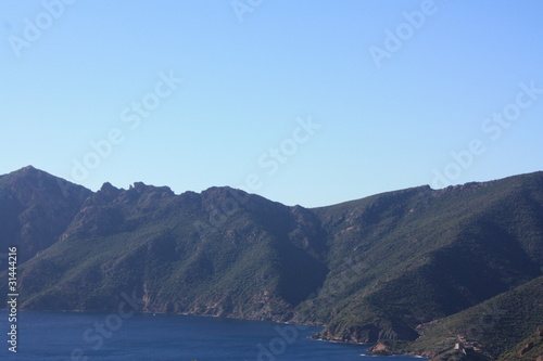 Wallpaper Mural Montagne dans l'eau Torontodigital.ca