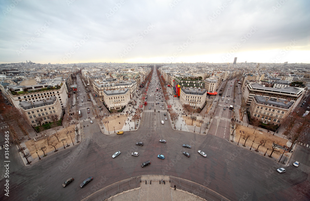 Fototapeta premium Avenue Marceau, avenue des Champs-Elysees