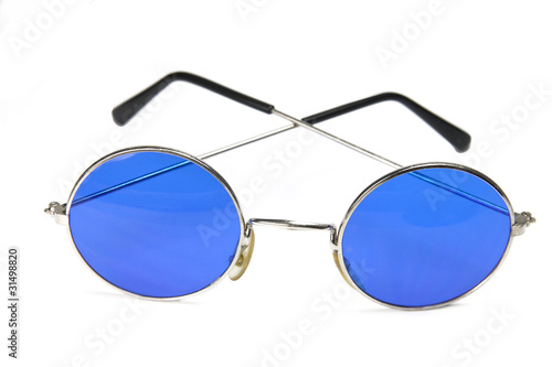 kreisrunde blaue Sonnenbrille photo