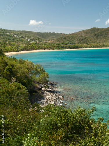 Crique dans la mer des caraïbes, Guadeloupe