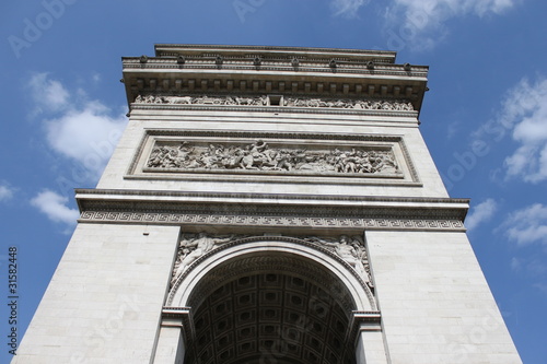 Arc de Triomphe à Paris © Atlantis