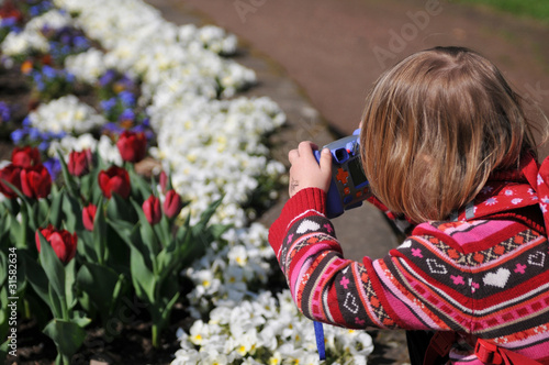 фотографія Kleinkind beim fotografieren