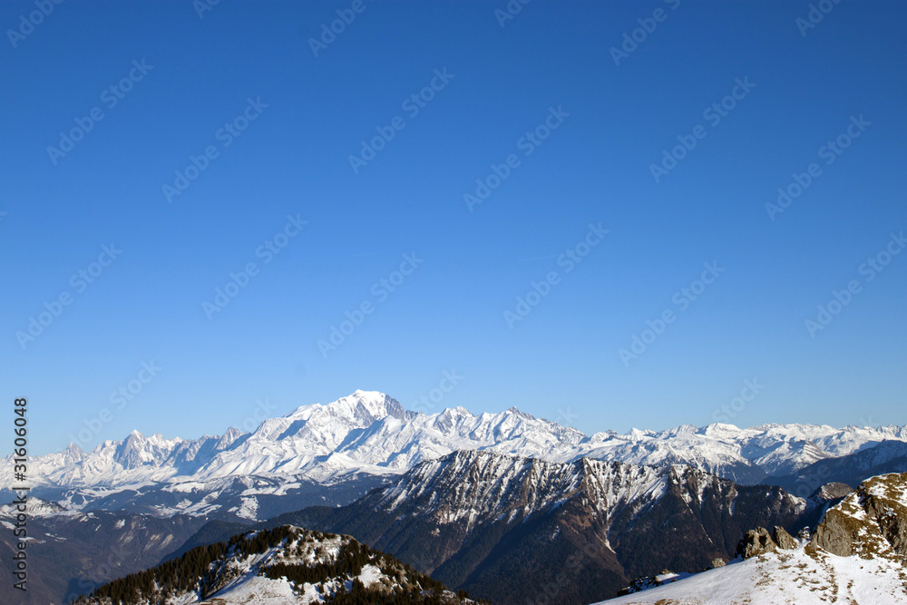 Le Mont-Blanc avec les Bauges en préface