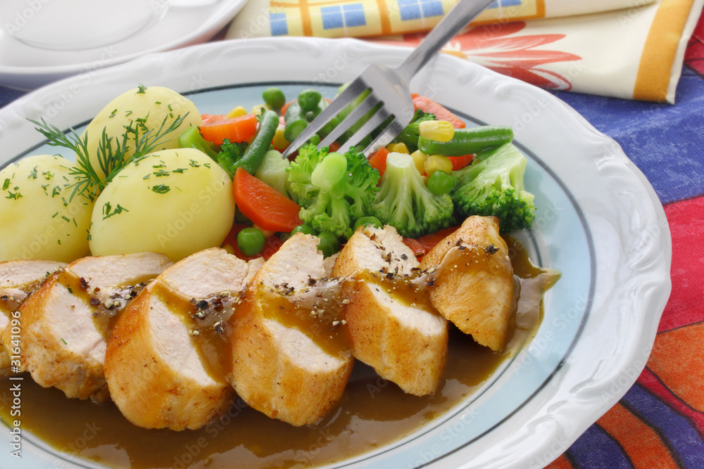 Chicken breast with vegetables and sauce Chicken breast with vegetables and sauce