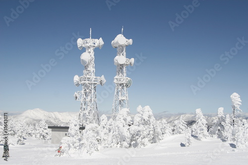 telecommunication tower © Zhiqiang Hu