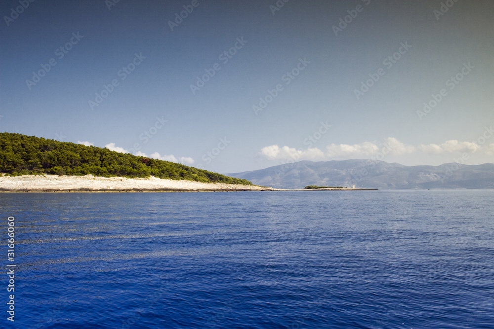 Rejs po Adriatyku. Krajobraz morski Chorwcja.