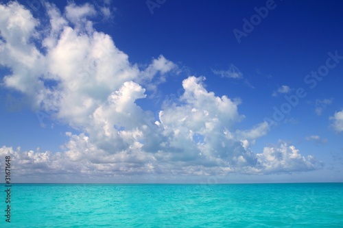 Caribbean sea horizon on blue sky vacation day