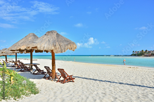 Caribbean beach (Isla Mujeres, Mexico)