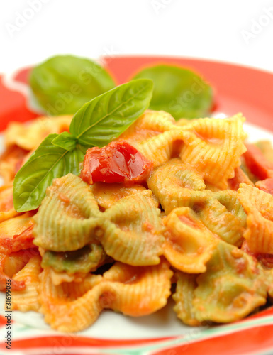 Farfalle al pomodoro