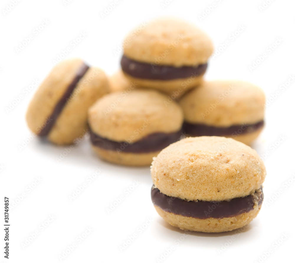 Baci di dama - pasticcini alla nocciola e cioccolato Baci di dama - pasticcini alla nocciola e cioccolato