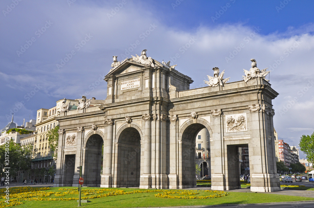 Fototapeta premium Puerta de Alcalá, Madrid