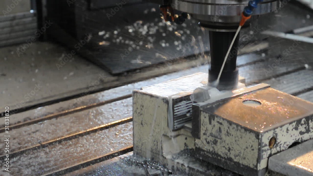 milling machine cnc // CNC Fräsmaschine Metallverarbeitung milling machine cnc // CNC Fräsmaschine Metallverarbeitung